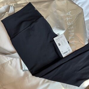 Athleta Transcend 7/8 tight -L- nwt and bag